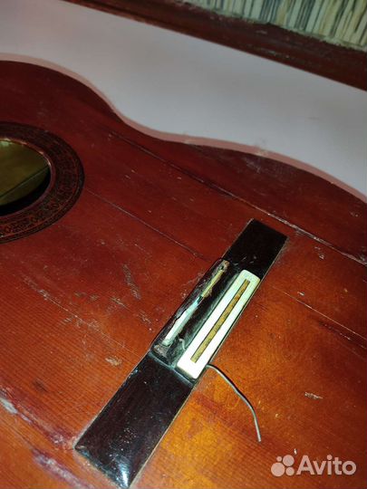 Три гитары Epiphone, Krestwood и