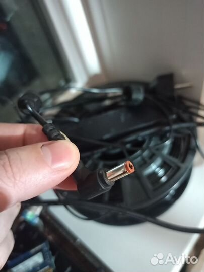 Блок питания от ноутбука Lenovo 20v 3.25A