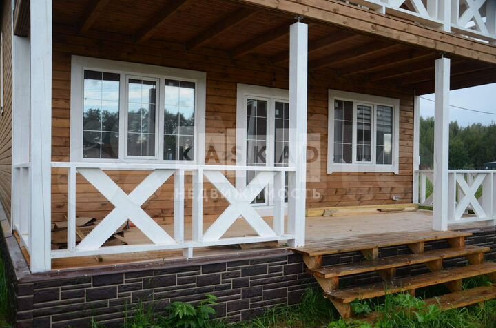 Коттедж 160 м² на участке 4 сот.