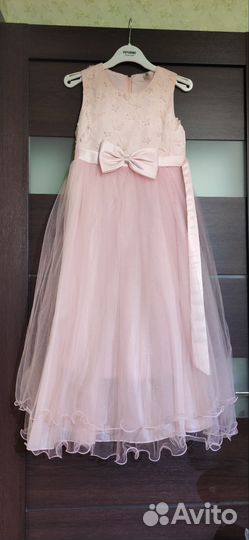 Платье детское праздничное, р. 140