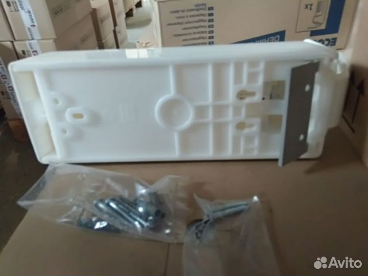 Продам Дозатор dermados S (0,5л)