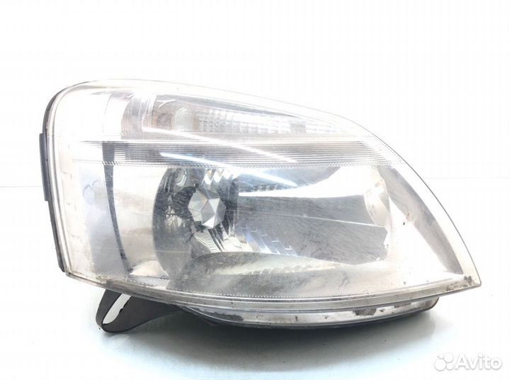 Фара правая Peugeot Partner 600 1.6 HDI 2008