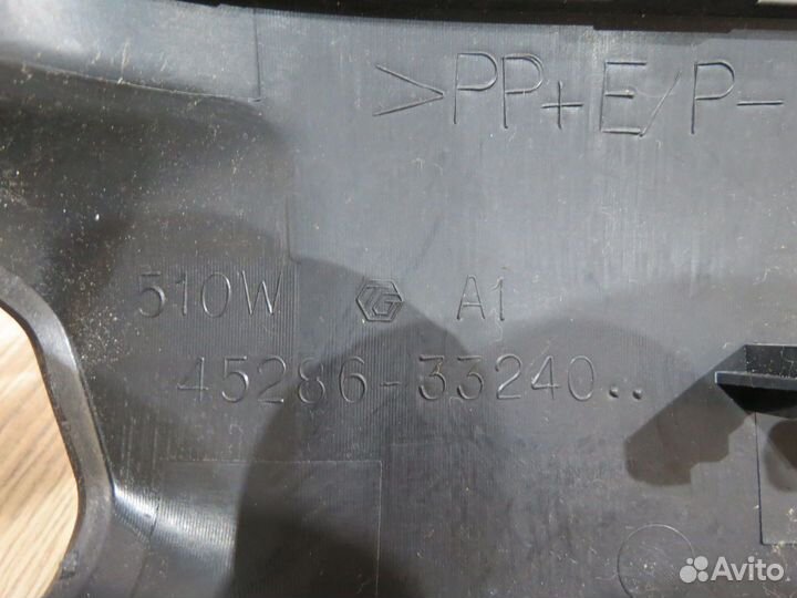 Кожух рулевой колонки Toyota Camry 55