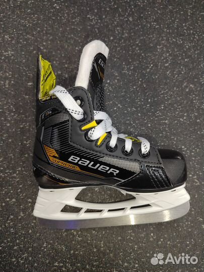 Хоккейные коньки Bauer supreme M4