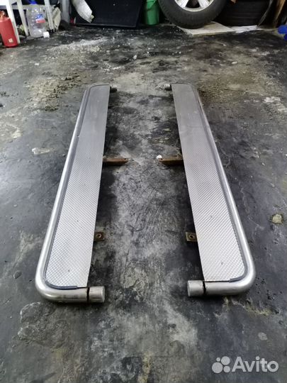 Пороги с листом подножки