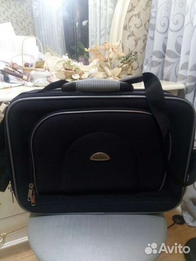 Мужская сумка для деловых поездок