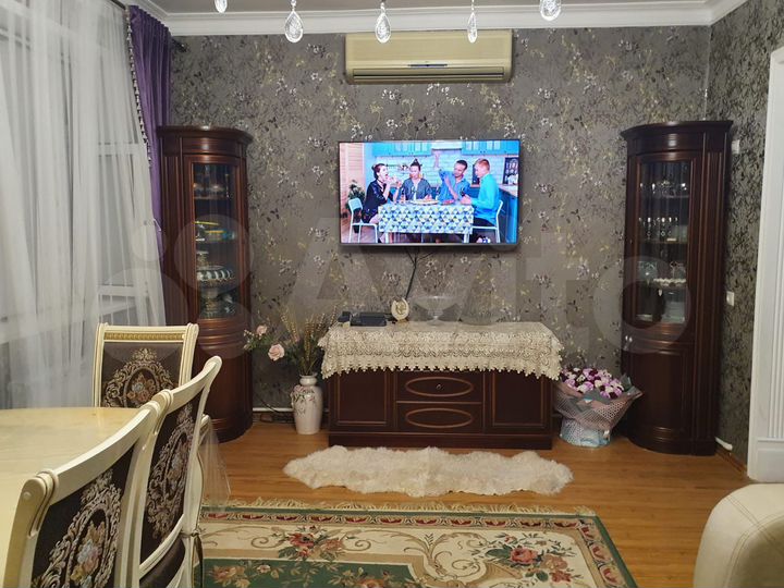 4-к. квартира, 97 м², 3/3 эт.