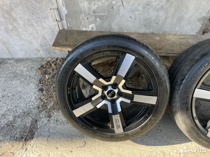 Литые диски с резиной 275/40r20