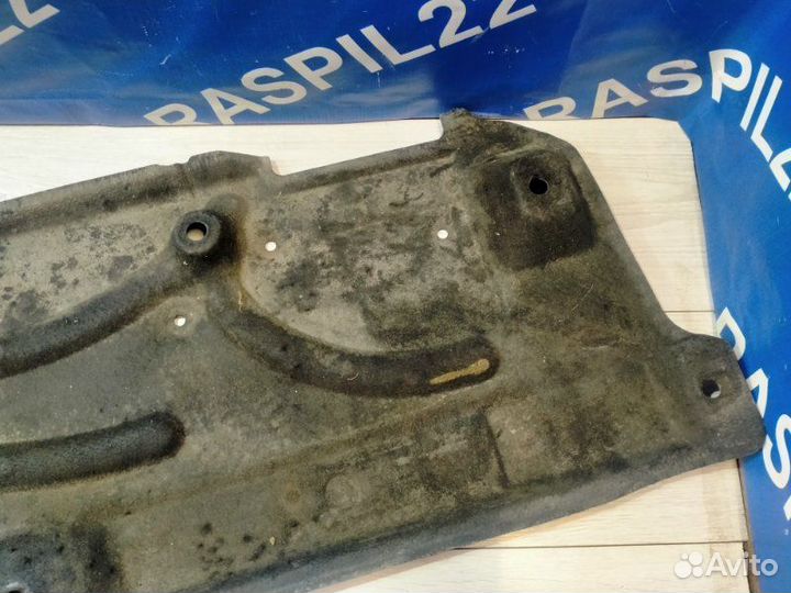 Защита кузова левая Mercedes-Benz 212.054 E 300