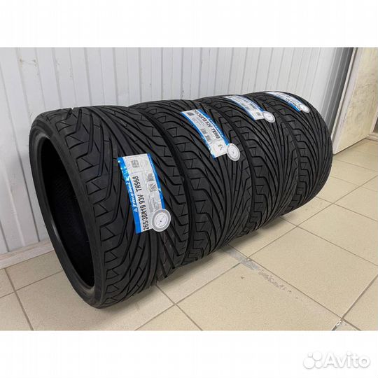 Triangle TR968 295/35 R24 110V
