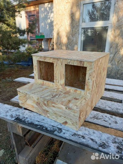 Гнездо для кур с яйцесборником