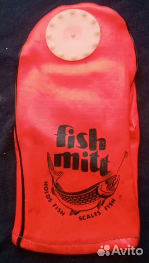 Рукавица с шипами для рыбалки