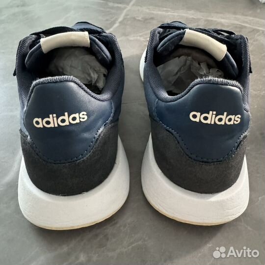 Кроссовки adidas