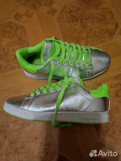 Кроссовки adidas