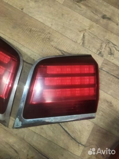 Фонарь левый/правый внутренний Lexus LX 570