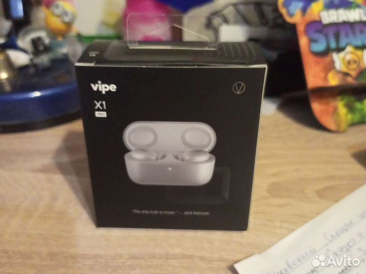 Беспроводные наушники новые