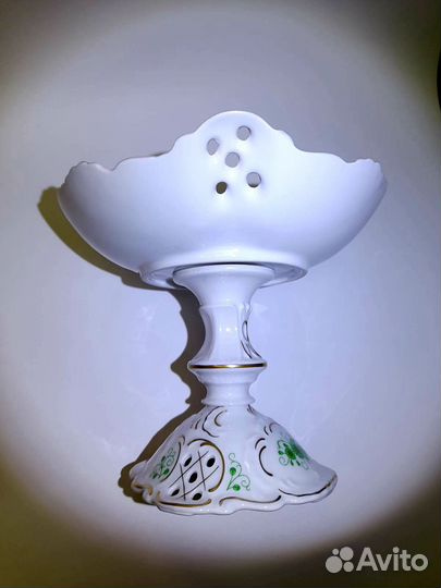 Ваза для фруктов на ножке фарфор