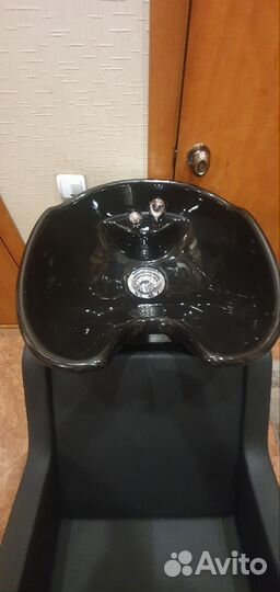 Парикмахерская мойка Clubwash