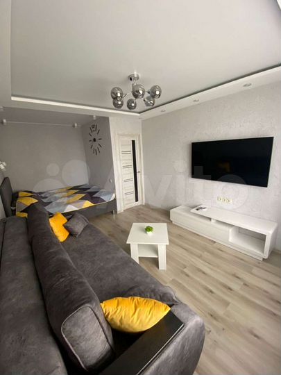 1-к. квартира, 38 м², 8/10 эт.