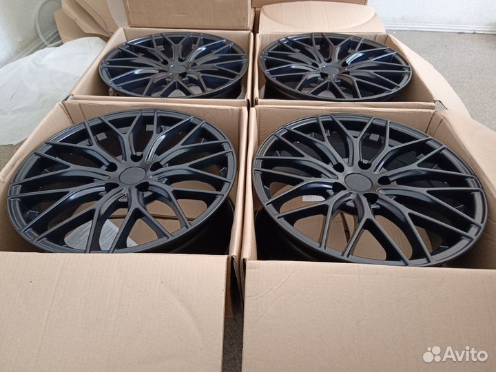 Vossen R17 5X114,3