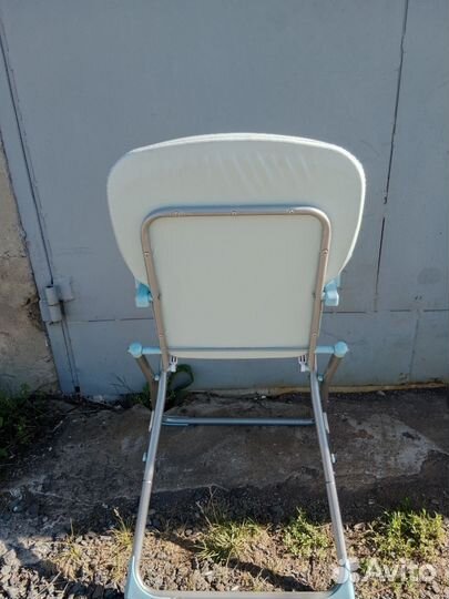 Продам стул детский