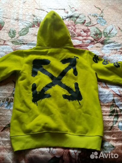 Худи с капюшоном М