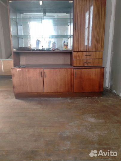 Шкаф, сервант