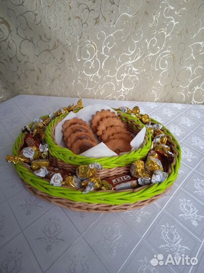 Пасхальный поднос плетёный