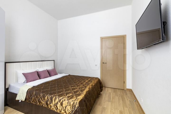 1-к. квартира, 43 м², 1/18 эт.