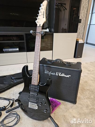Электро гитара Yamaha erg 121 комплект