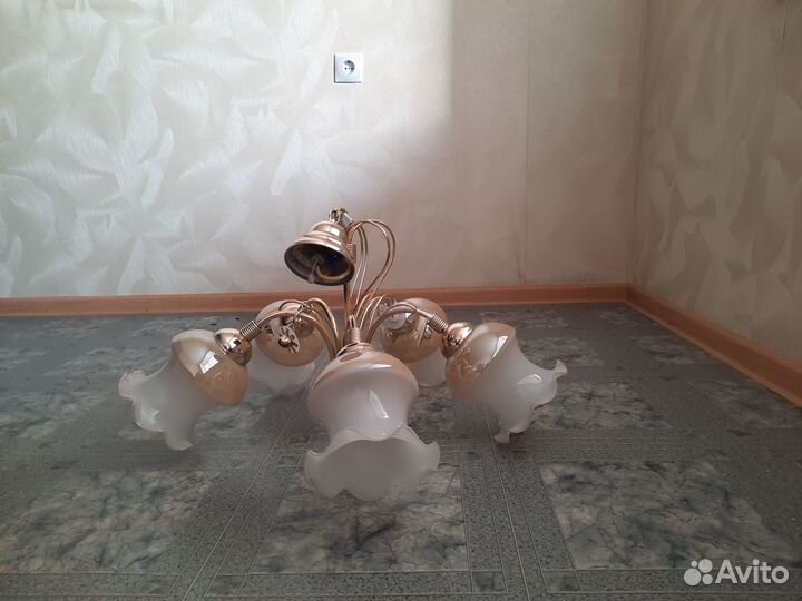Люстра 5 рожковая потолочная