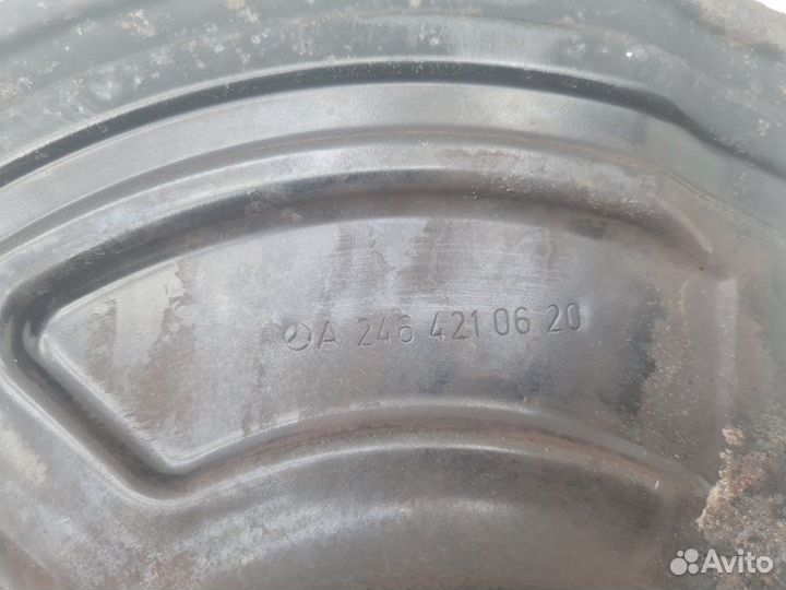 Кулак передний правый Mercedes A-Class W176