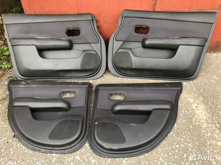 Дверная карта Nissan Tiida 1