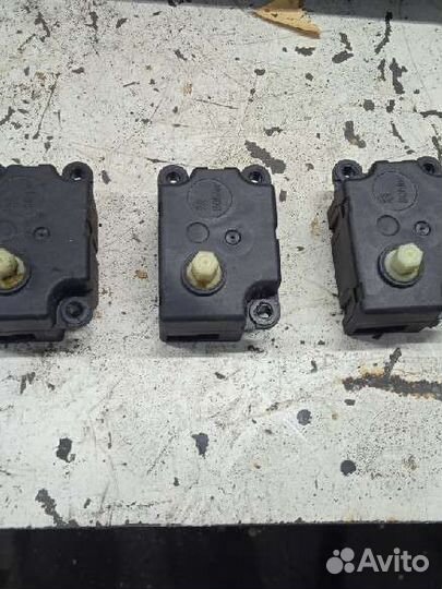 Моторчик заслонки печки Peugeot 206 Пежо 206