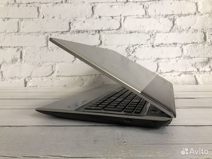 Ноутбук Samsung Core i5 Nvidia GeForce