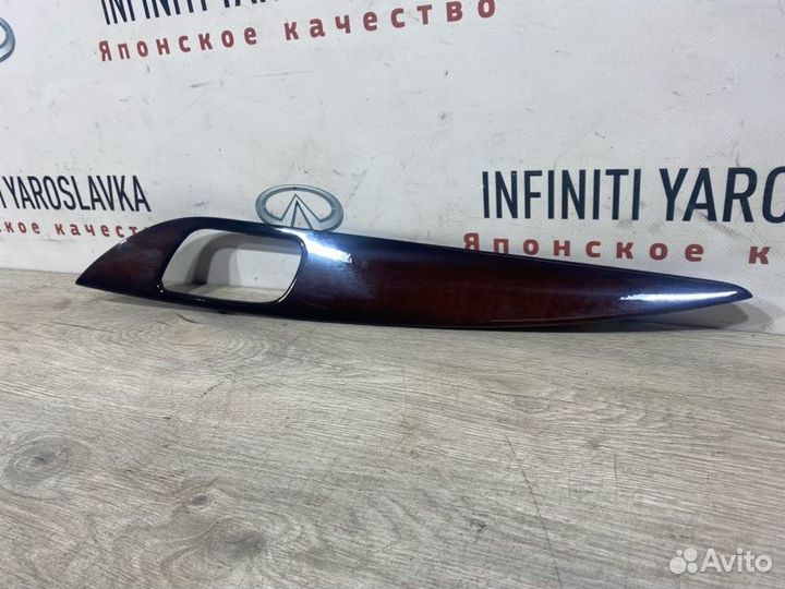 Накладка ручки двери задняя левая Infiniti Ex35