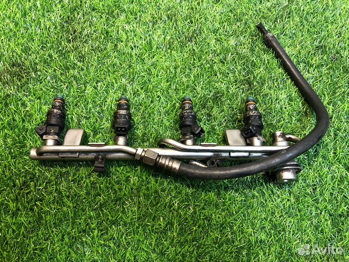 Топливная рампа Volkswagen Passat B5 1997-2000