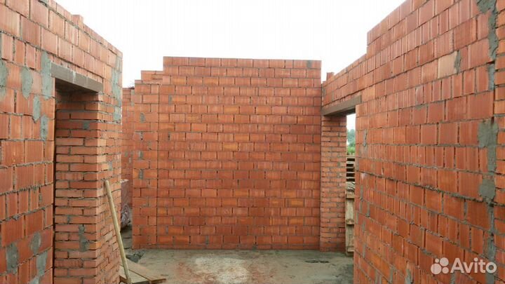 Кладка кирпича