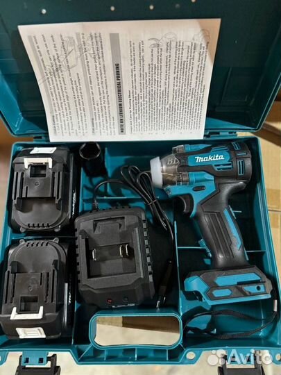 Гайковерт аккумуляторный makita 3000нм