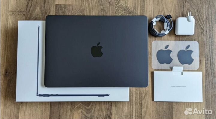 Apple macbook air 13 m2