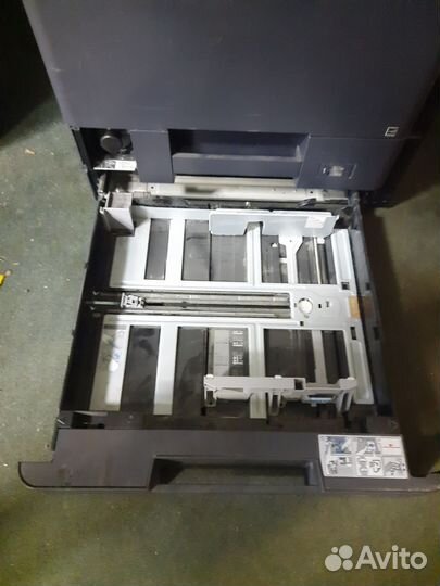 Кассета подачи бумаги б/у Kyocera taskalfa 2552ci