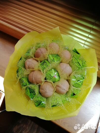 Букет из конфет и орехов