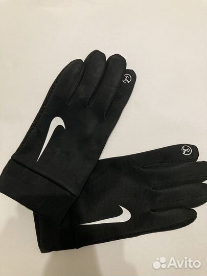 Перчатки Nike