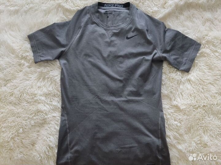 Компресионная футболка Nike Pro