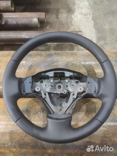 Руль Toyota Auris E15, 2008