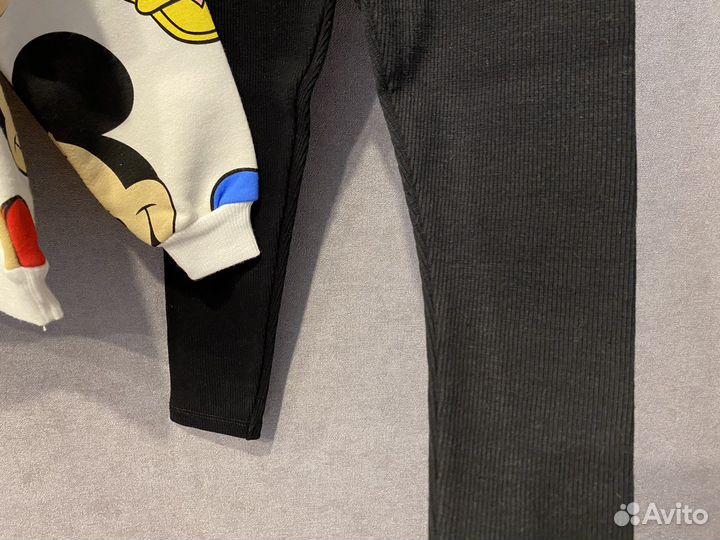 Костюм Zara новый для девочек