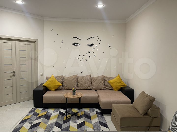 2-к. квартира, 85 м², 6/9 эт.