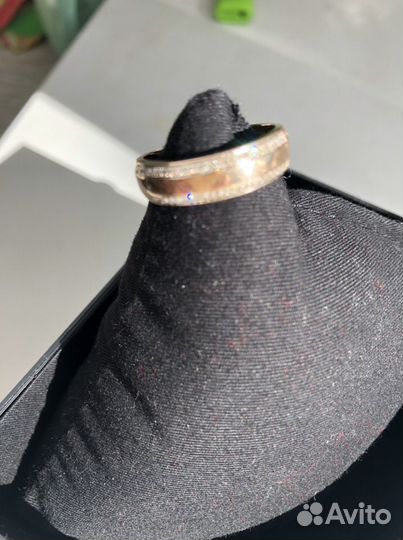 Кольцо с бриллиантами