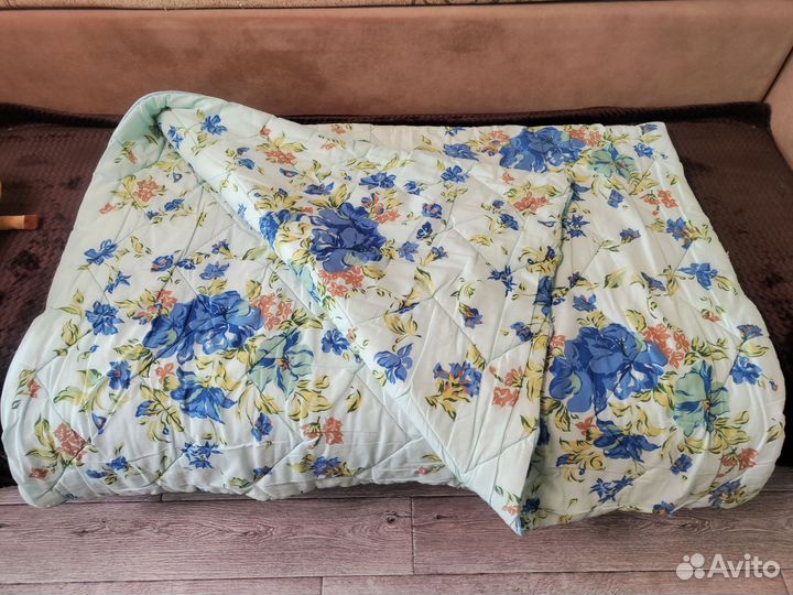 Одеяло, подушки, плед, покрывало б/у пакетом