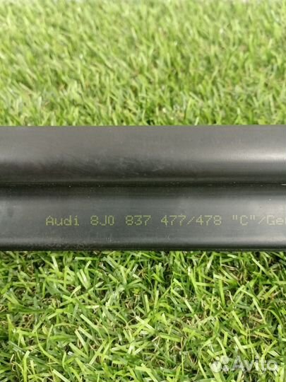 Молдинг стекла левый Audi Tt 8J cdaa 2012